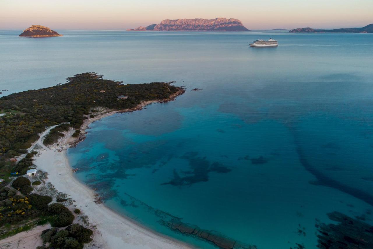 Spiaggia Bianca Pedra Rosa - Your House In Sardinia Golfo Aranci Luaran gambar